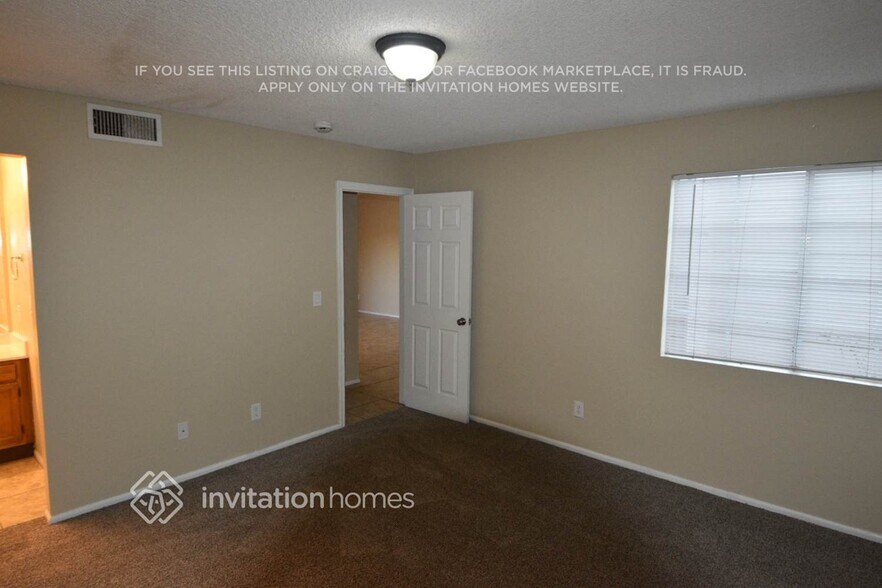 Building Photo - 5604 W Garden Dr