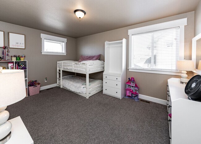 Building Photo - Beautiful, Spacious Home in Wolf Ranch in D20