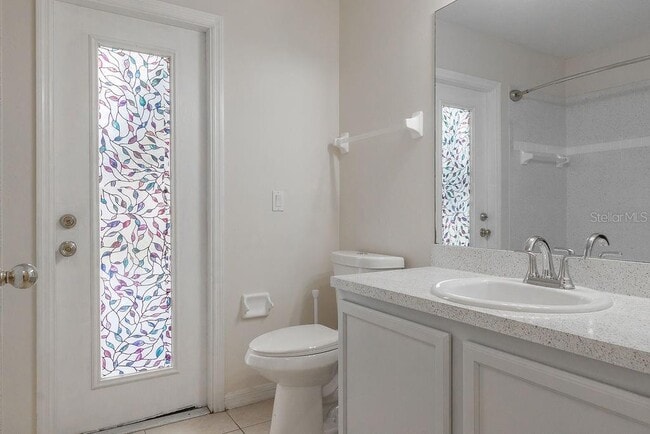 Building Photo - 174 Crystal Oak Dr