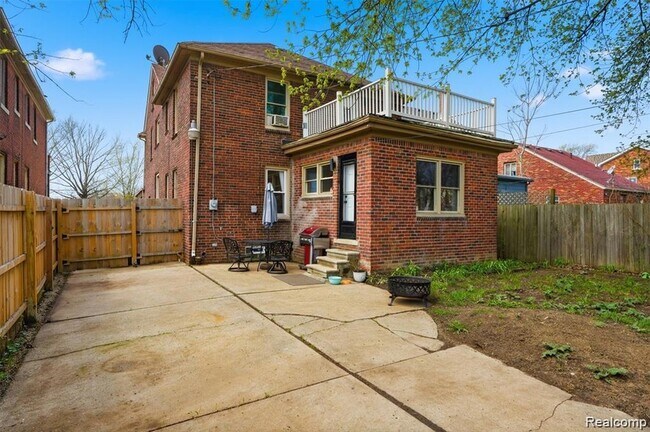 Building Photo - 4612 Balfour Rd