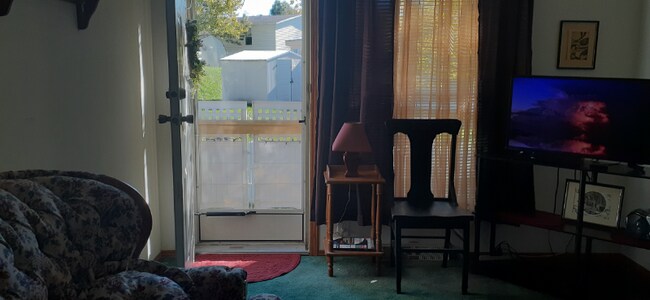 Building Photo - 236 Carrie Ln