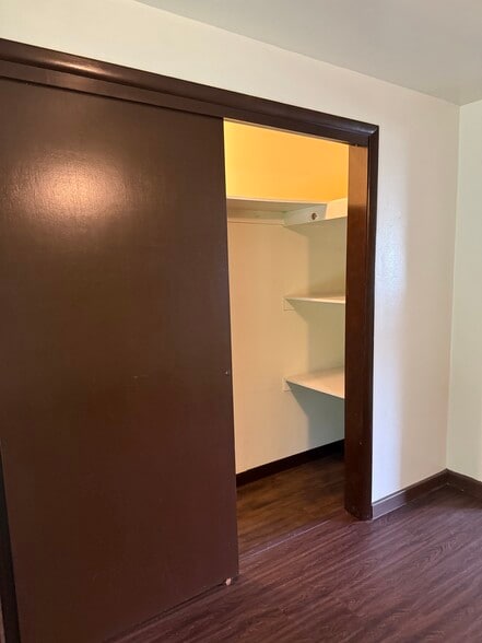 Building Photo - 16357 Irish Ridge Rd