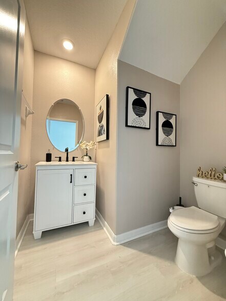 Building Photo - 4011 86th St E