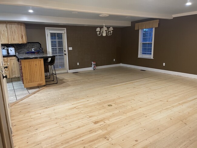 Building Photo - 572 W 6300 S