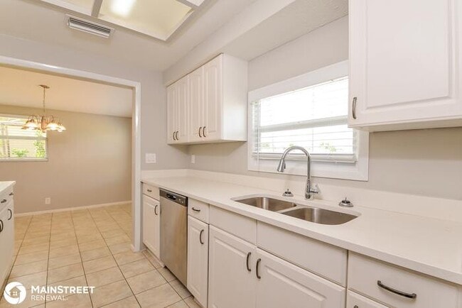 Building Photo - 3642 Dorst Ln