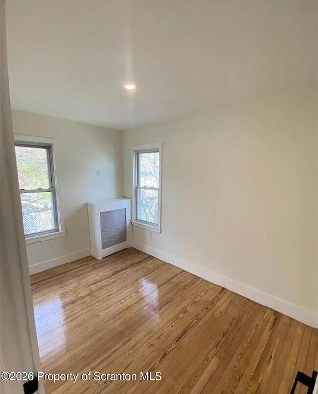 Building Photo - 24 Stafford Ave