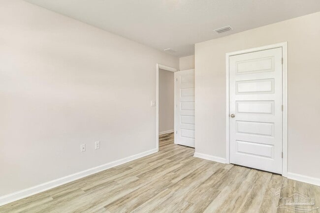 Building Photo - 6323 June Bug Dr