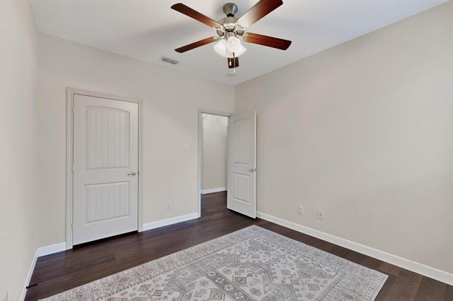 Building Photo - 1801 Velarde Rd