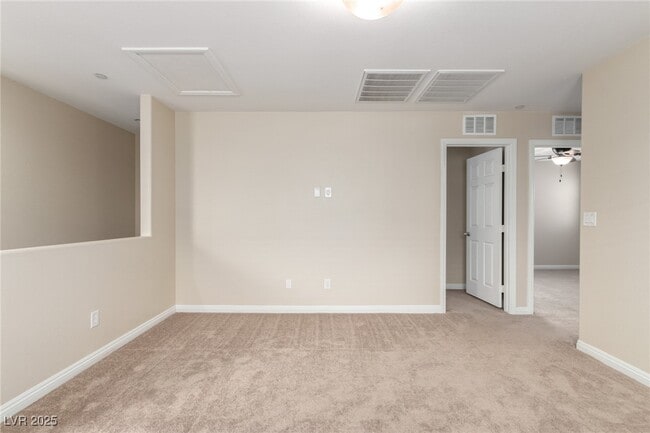 Building Photo - 945 Spiracle Ave