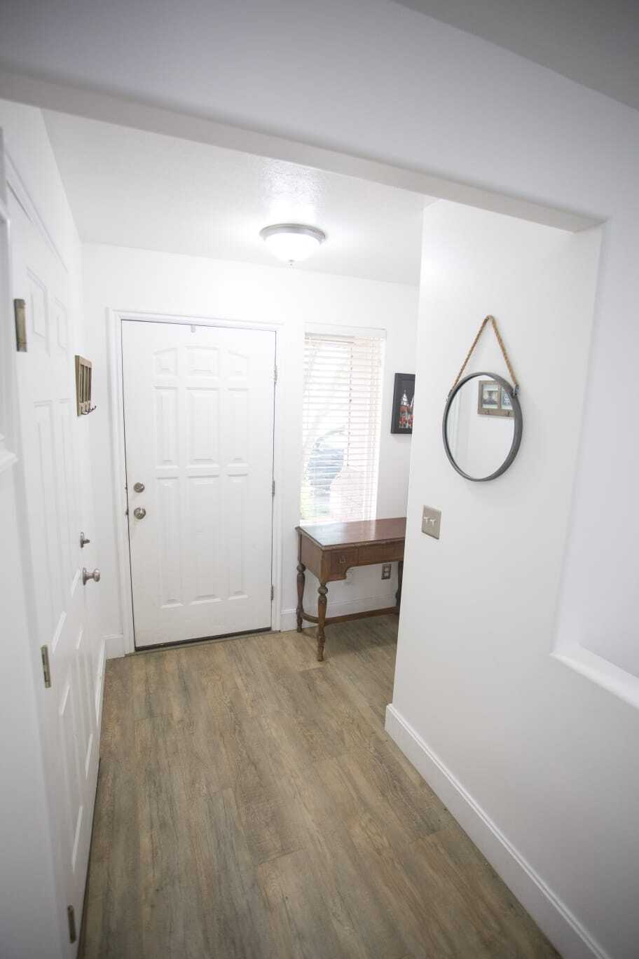 Building Photo - 1599 S Main St