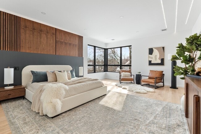 Building Photo - 90 Auburndale Ave