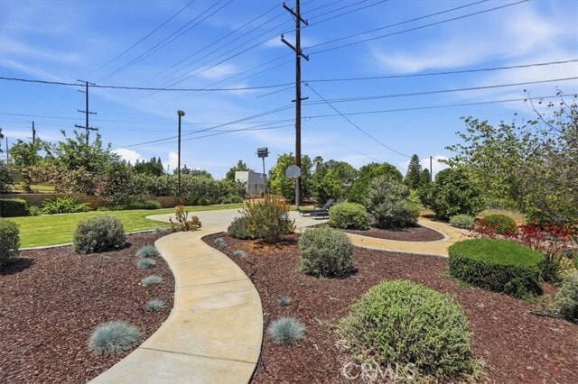 Building Photo - 16540 Wagon Wheel Dr