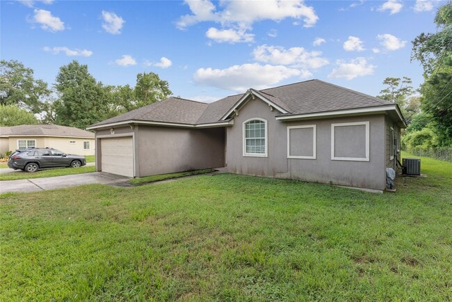 Building Photo - 9104 N Green River Dr