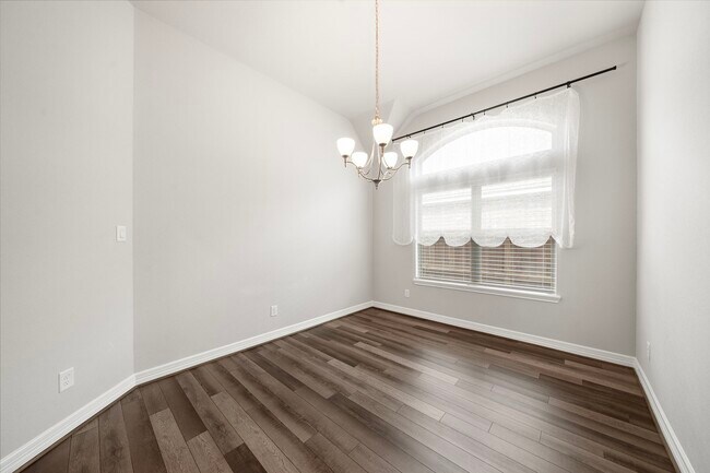 Building Photo - 27130 Spanish Wind Ct