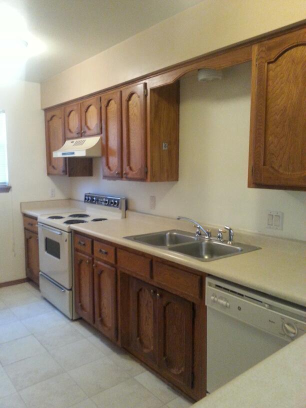 Building Photo - Duplex