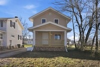 Building Photo - 2221 Eby Ave