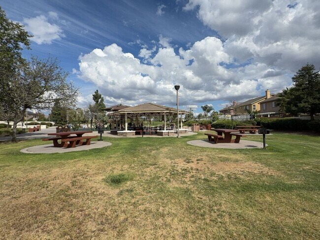 Building Photo - 22248 Silverbell Ln