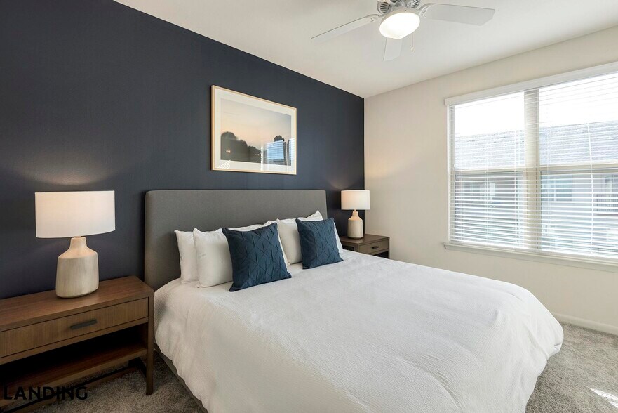 Building Photo - 700 Hamilton Ave