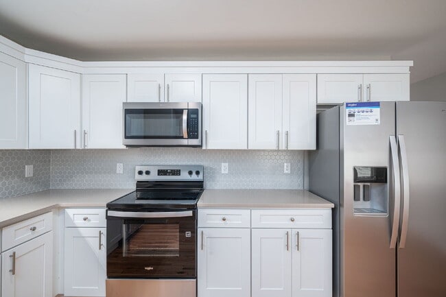 Building Photo - Remarkably Renovated Ranch in the Heart of Maiden!