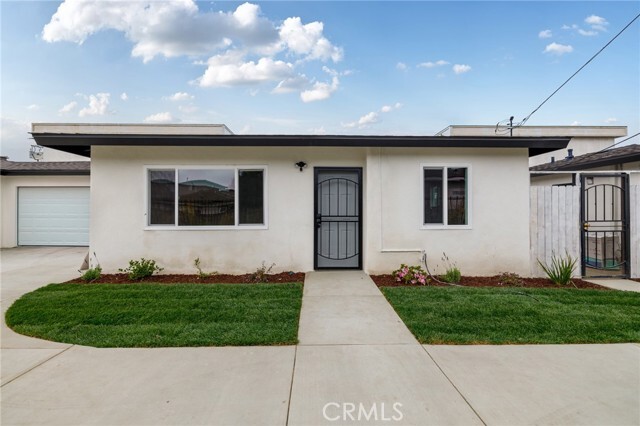Building Photo - 13933 Doty Ave