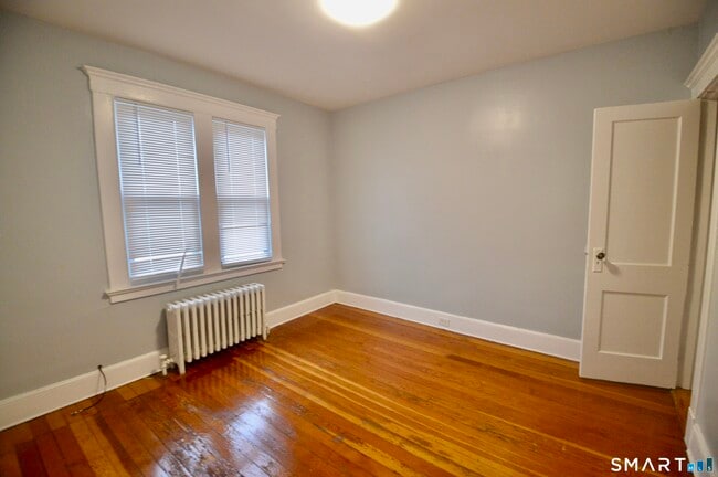 Building Photo - 994 Campbell Ave