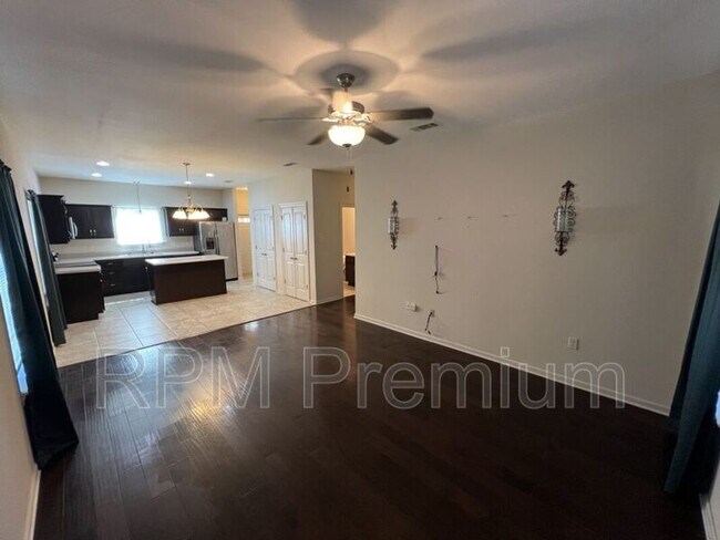 Building Photo - 8614 Forestwood Ave