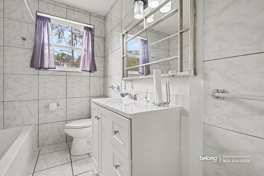 Building Photo - 3445 Soutel Dr