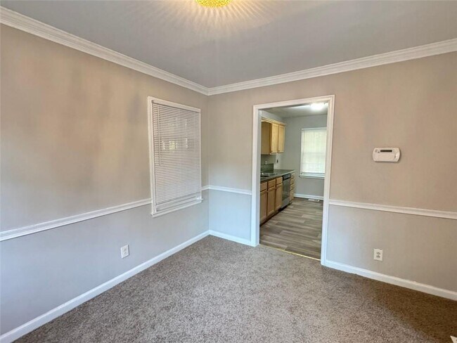 Building Photo - 1589 Pinehurst Dr SW