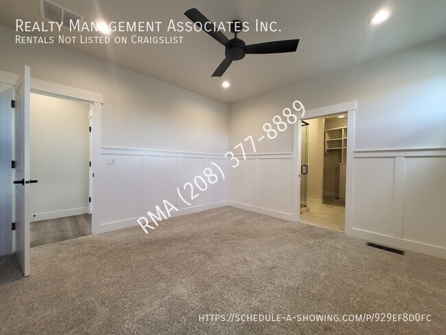 Building Photo - 2015 E Knobcone Dr