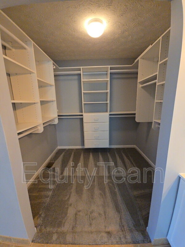 Building Photo - 6545 Farmbrooke Ct
