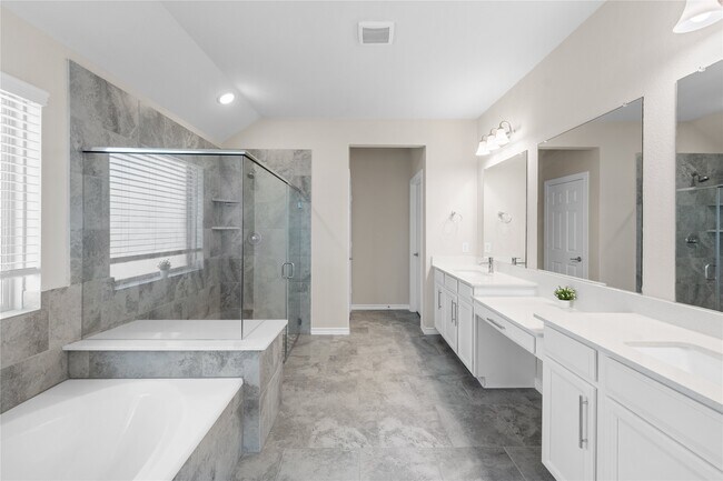 Building Photo - 25119 Sundance Park Ln