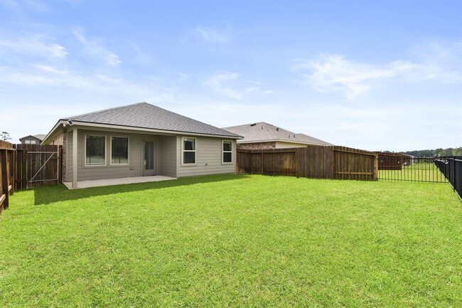 Building Photo - 13904 Great Pnes Ct