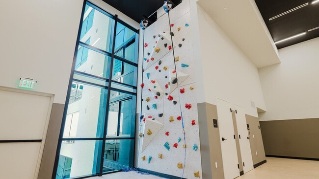 Building Photo - 36 NE 2nd St