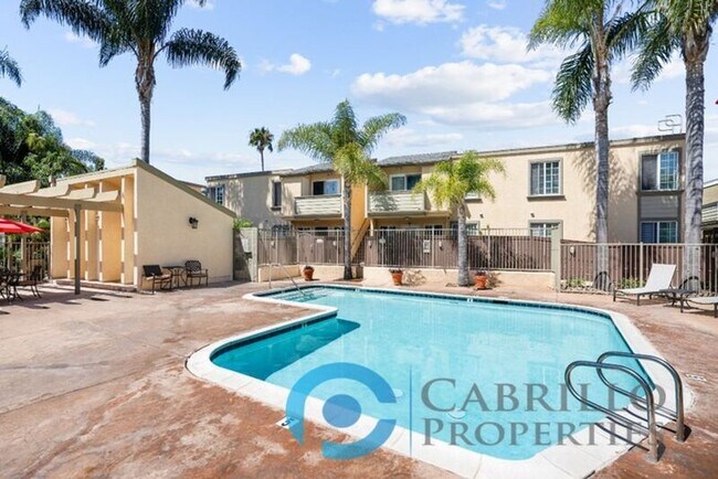 Building Photo - 5402 Balboa Arms Dr