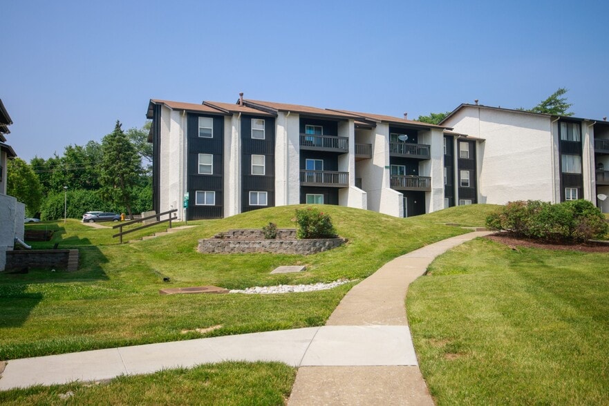 Building Photo - Brighton Apartments