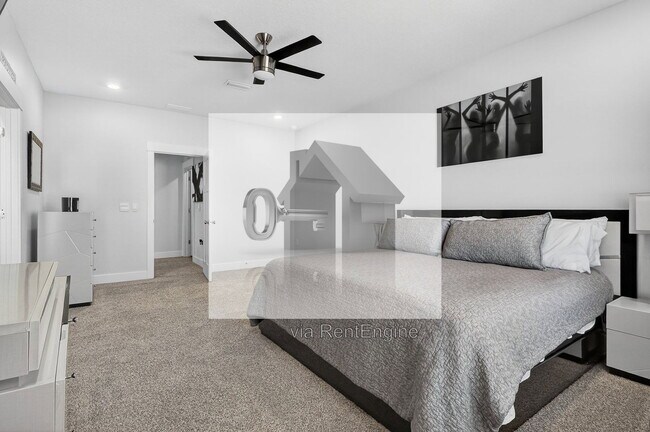 Building Photo - 6076 Rutherford Loop