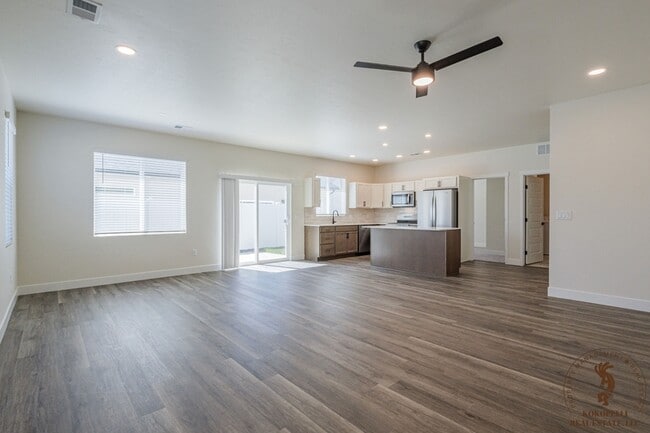 Building Photo - 2453 Revere Rd