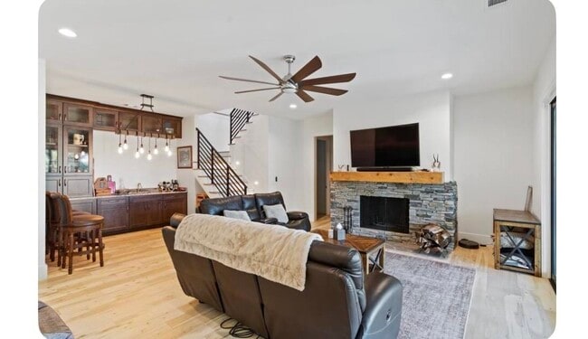 Building Photo - 1000 Whatley's Mill Ln