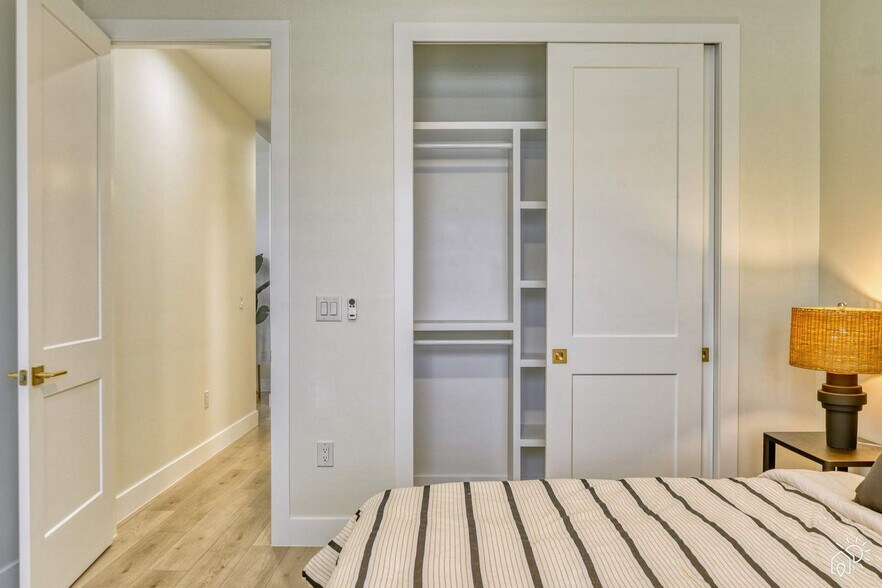 Building Photo - 2215 Amnesty Dr