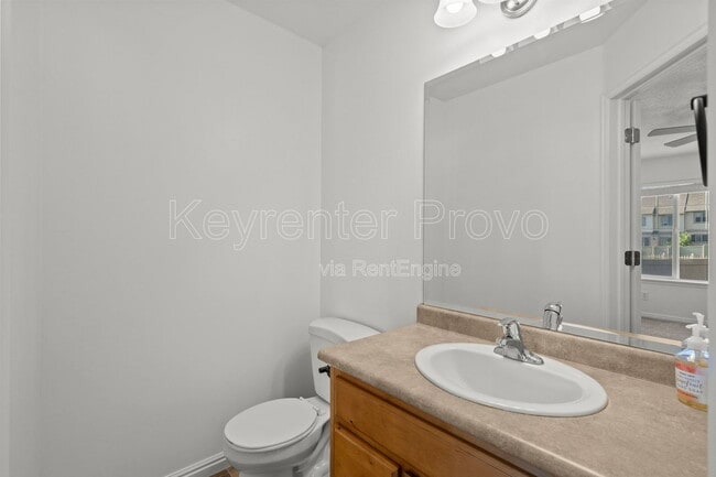 Building Photo - 1901 W 1020 N