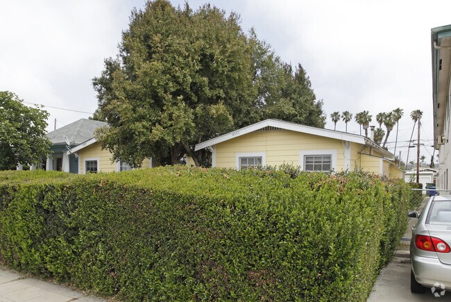 Primary Photo - 4577-4583 Florida St