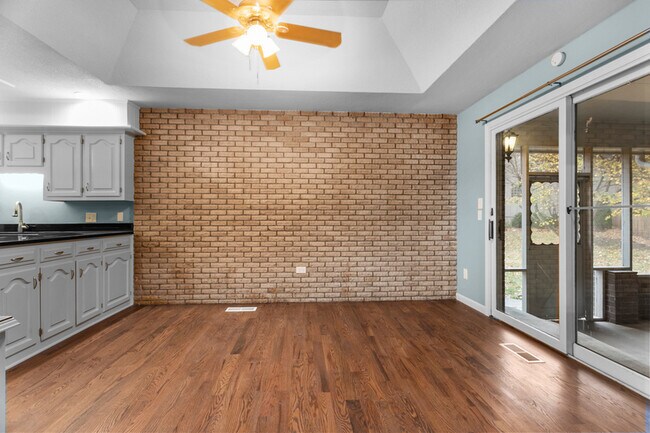 Building Photo - 4612 NW Bramble Trail