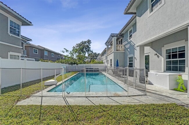 Building Photo - 3534 Forest View Cir