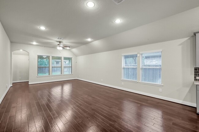 Building Photo - 126 Pioneer Canyon Pl