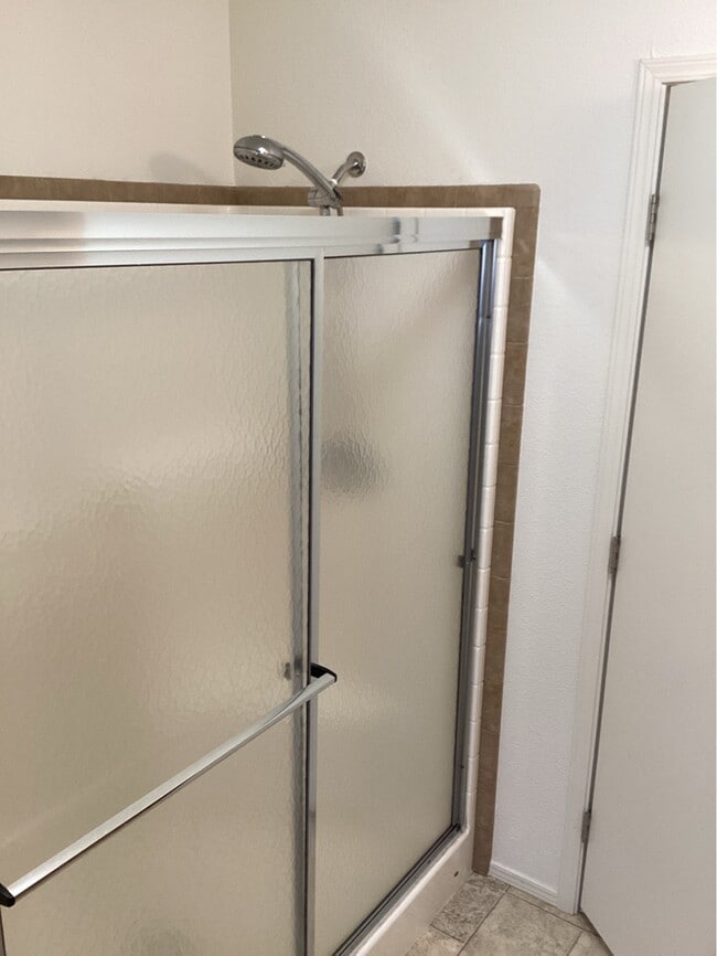 Building Photo - 365 SW Pacific View St