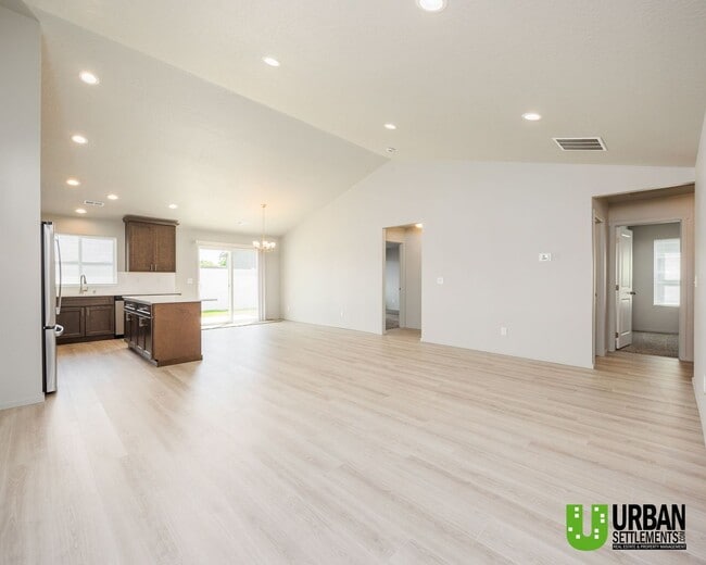 Building Photo - New construction: 3 bedrooms, 2 bathrooms ...