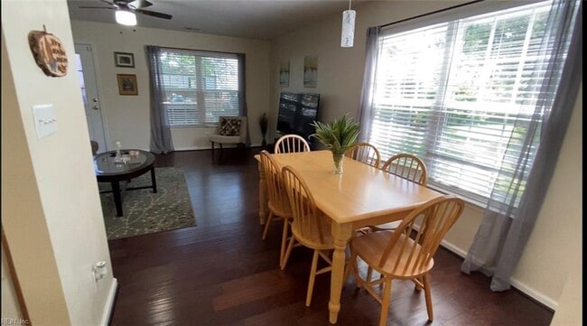 Building Photo - 4136 Everett St