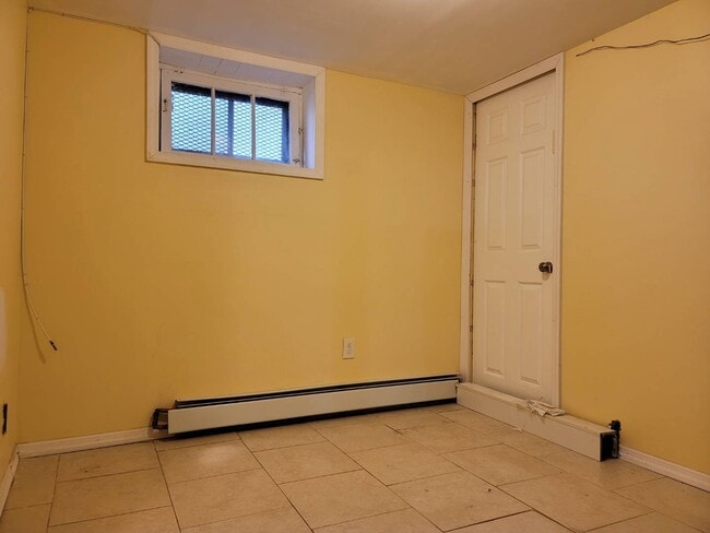 Primary Photo - 137-28 170th St