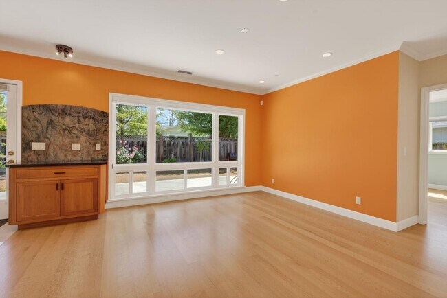 Building Photo - 18270 Baylor Ave