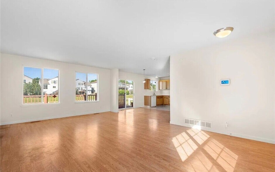 Building Photo - 18897 E Linvale Pl